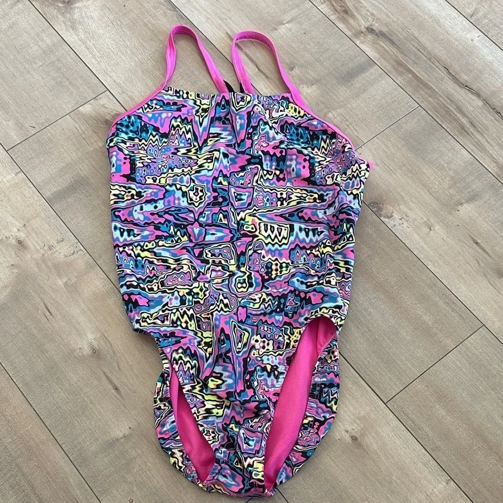 4/$25 NIKE Pink Psychedelic Lined One-Piece Racerback Swimsuit Womens Size 8